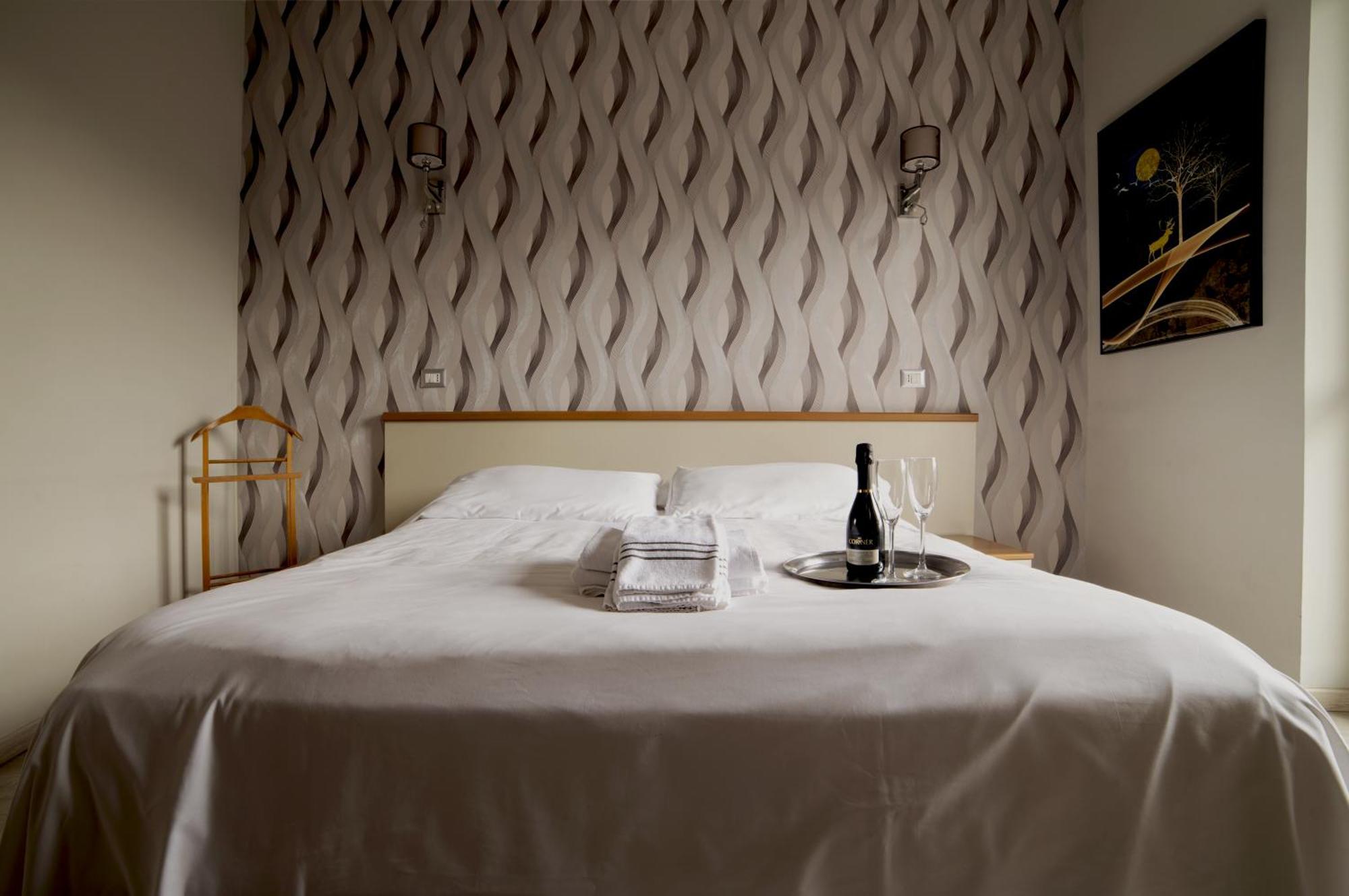 Hotel Frejus Collegno Εξωτερικό φωτογραφία