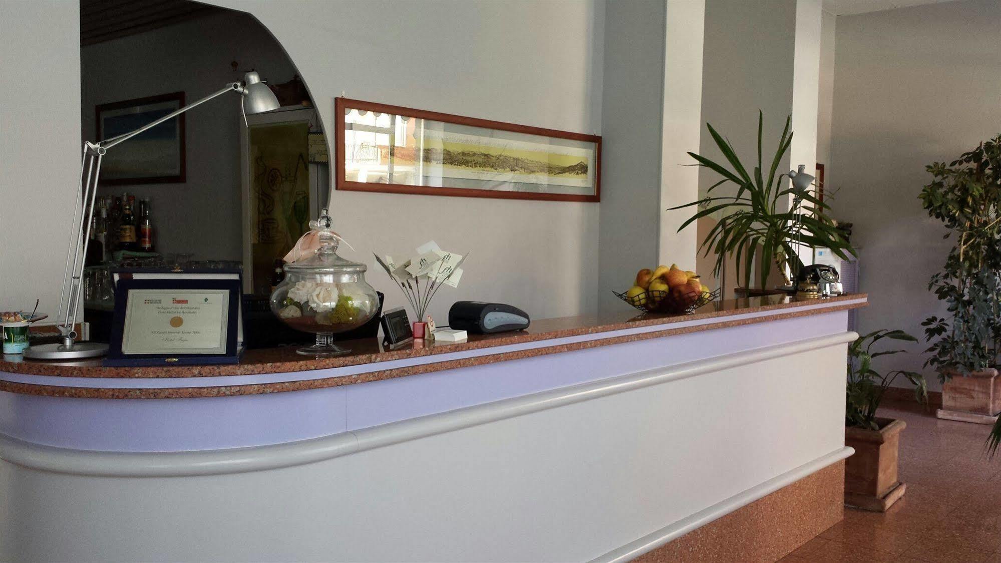 Hotel Frejus Collegno Εξωτερικό φωτογραφία