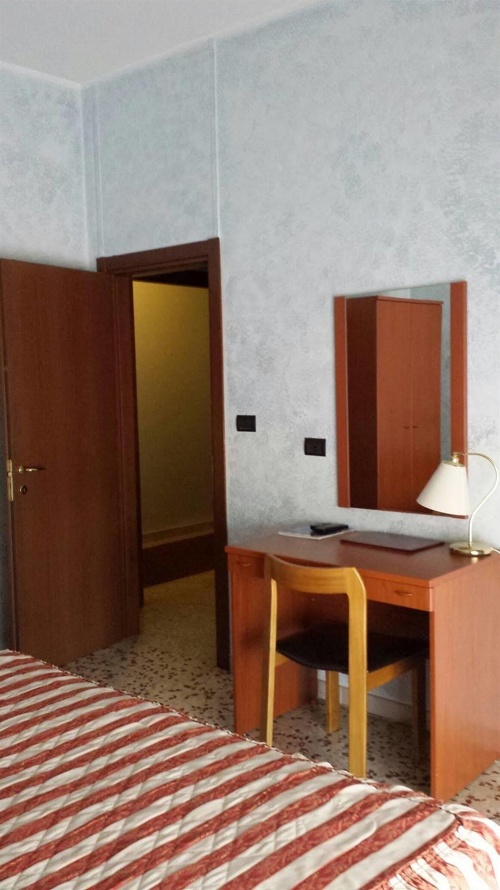 Hotel Frejus Collegno Εξωτερικό φωτογραφία